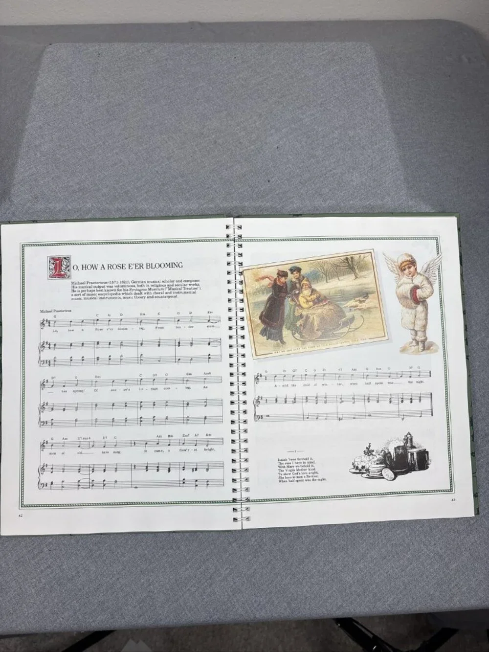 A Treasury of Christmas Carols Keyboard Guitar Jerry Silverman Book